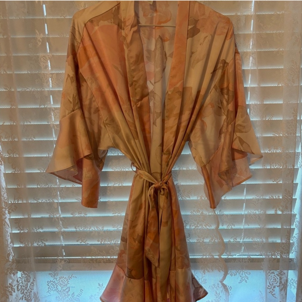 victoria's secret floral pink kimono robe